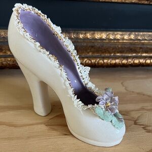 Elegant Vintage 1950 Porcelain Cream High Heel with Floral Accent